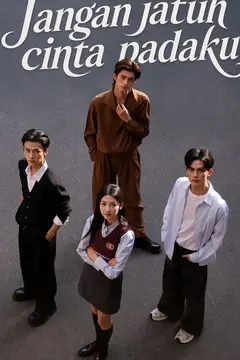 Jangan jatuh cinta padaku